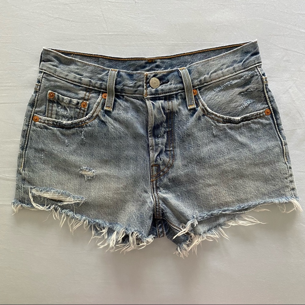 Levi's 501 Short - Picture 3 of 5